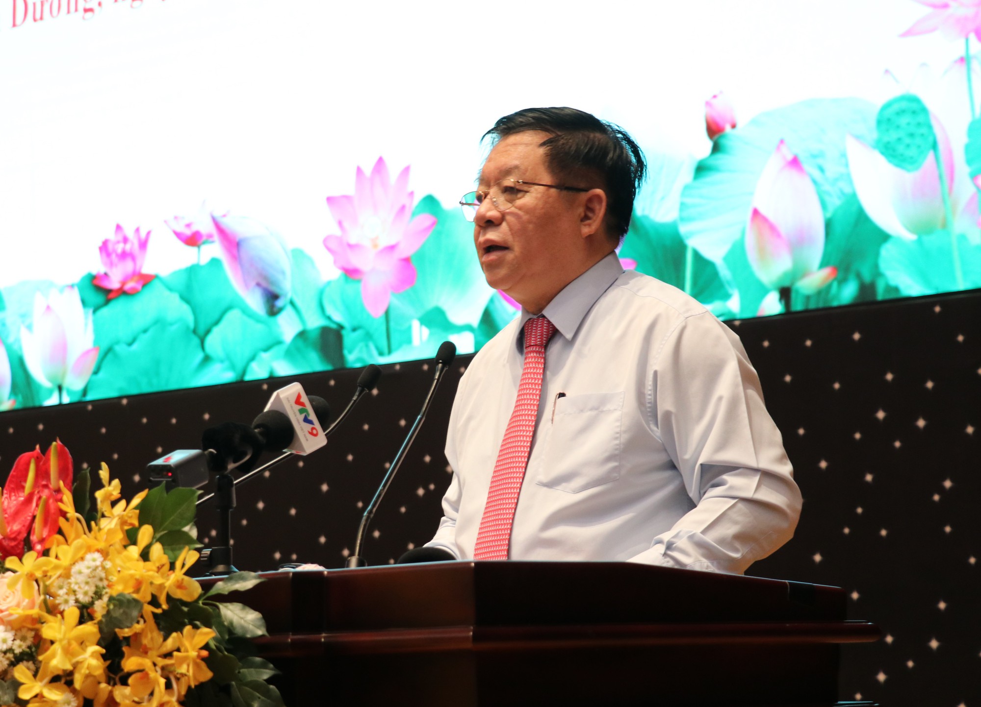 Trưởng Ban Tuyên giáo Trung ương: Báo chí phải có những bài viết thấm sâu vào lòng dân