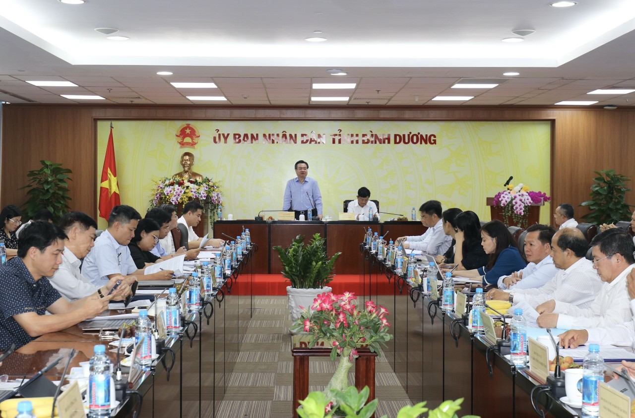 Bộ trưởng Nguyễn Thanh Nghị làm việc với Bình Dương