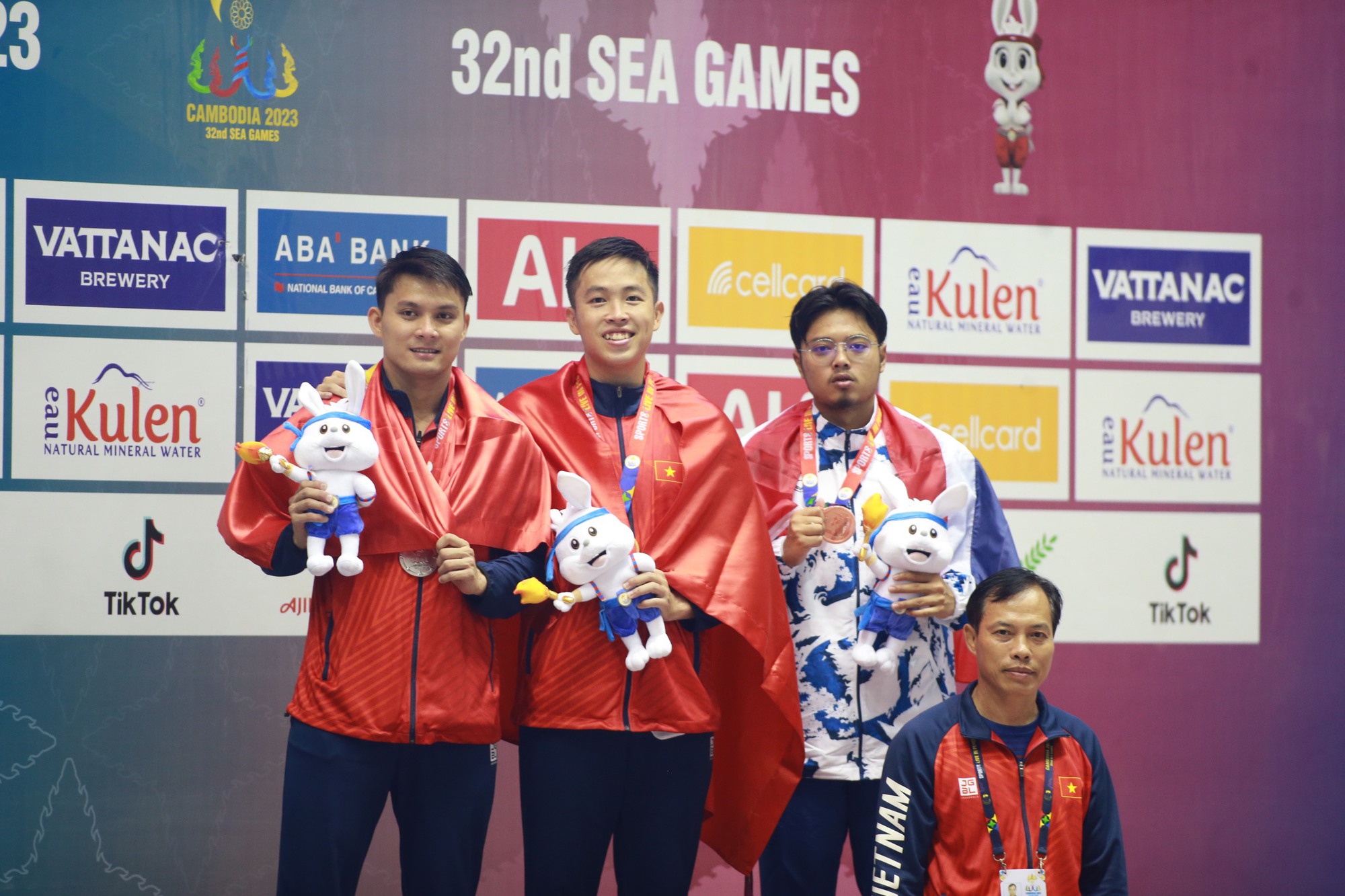Nhật ký SEA Games 32 ngày 12-5: Thêm 13 HCV, Việt Nam củng cố ngôi nhất toàn đoàn
