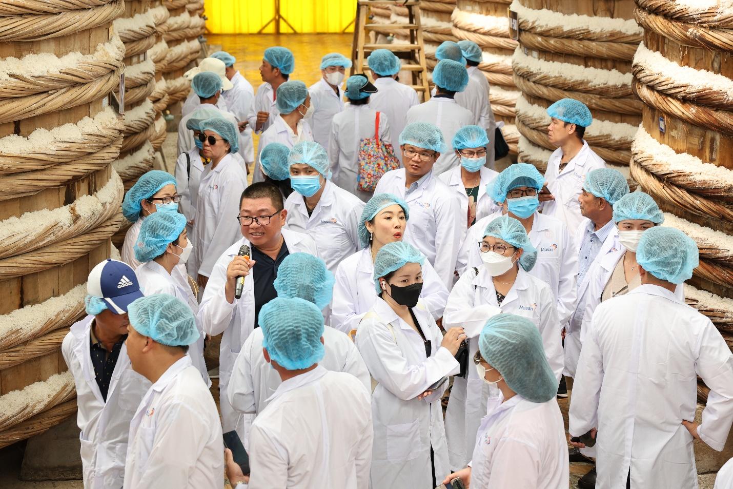 12 tháng ròng, hơn 26.000 tấn cá, hàng triệu chai nước mắm Chin-su, Nam Ngư mỗi năm