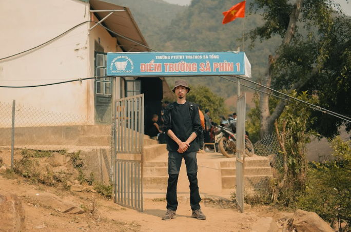 Đen nấu ăn cho em, d&agrave;nh tiền x&acirc;y trường v&agrave; nu&ocirc;i trẻ Điện Bi&ecirc;n - Ảnh 4.