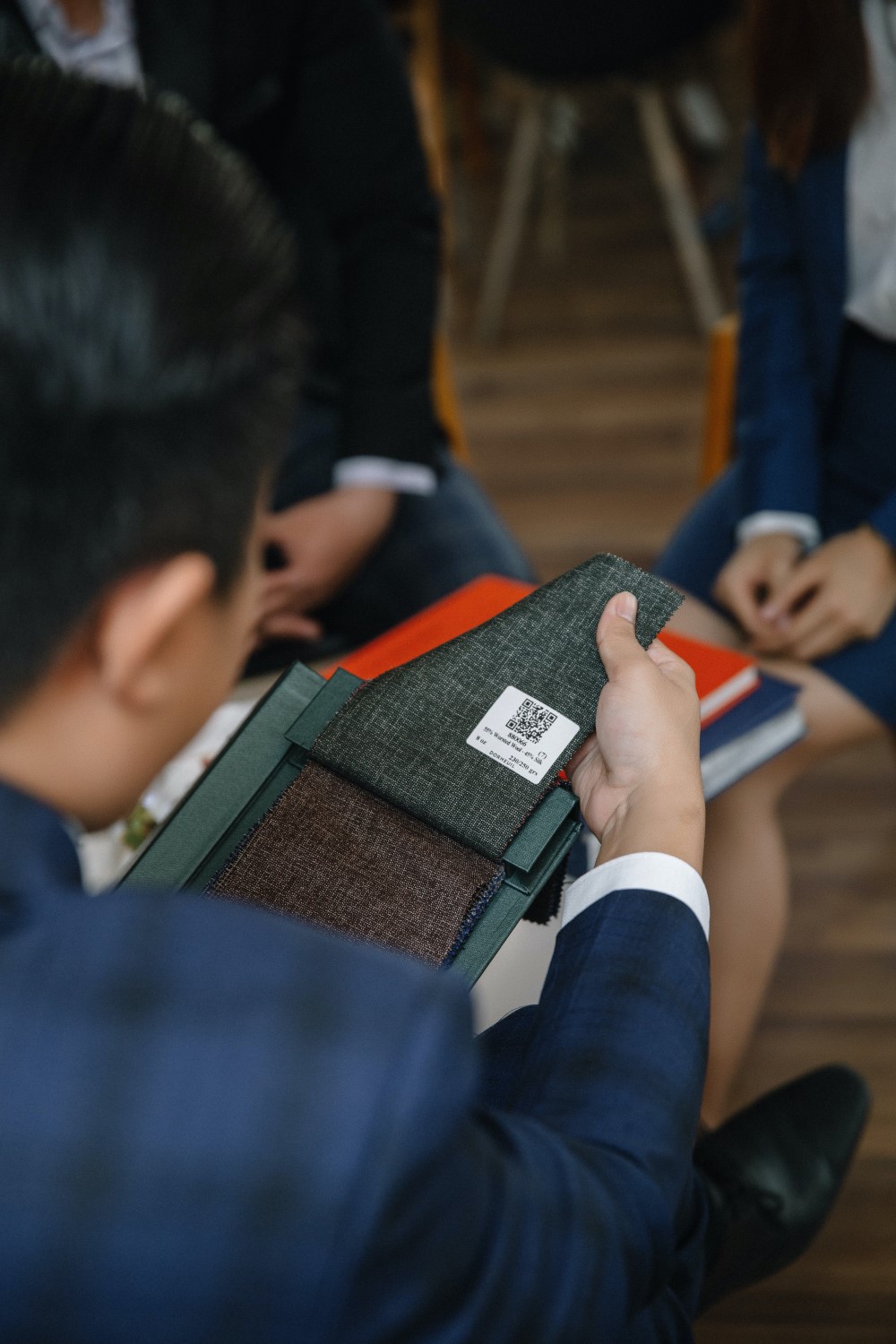 Mon Amie, đơn vị tiên phong dịch vụ may đo suit tại nhà - Ảnh 3.