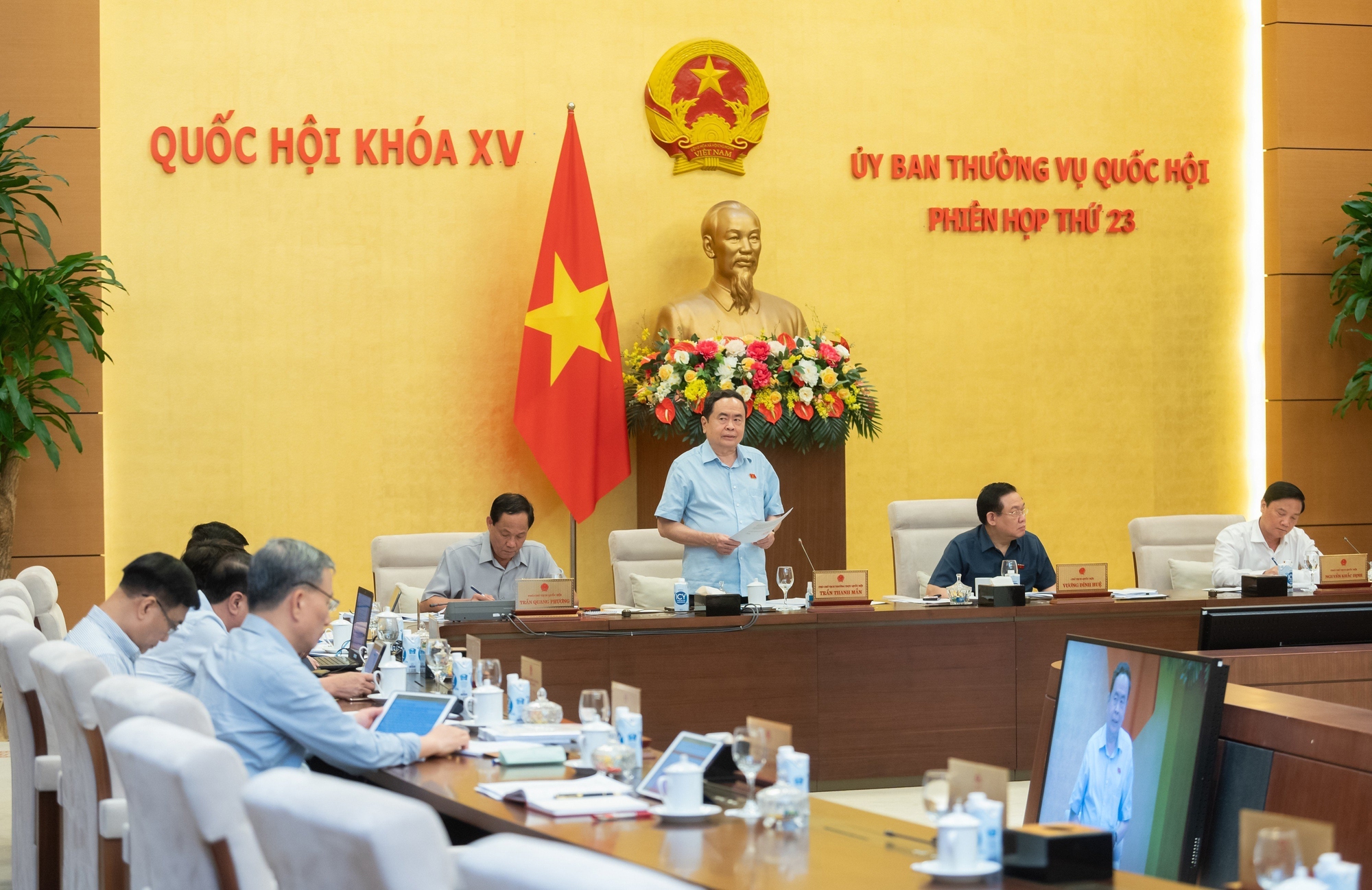 Quản chặt vốn công
