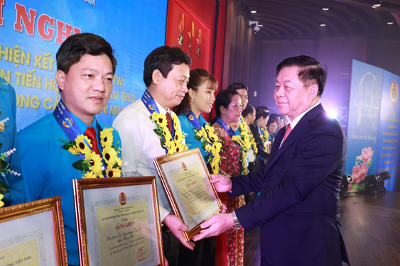 Học tập và làm theo Bác ngày càng lan tỏa giá trị mạnh mẽ