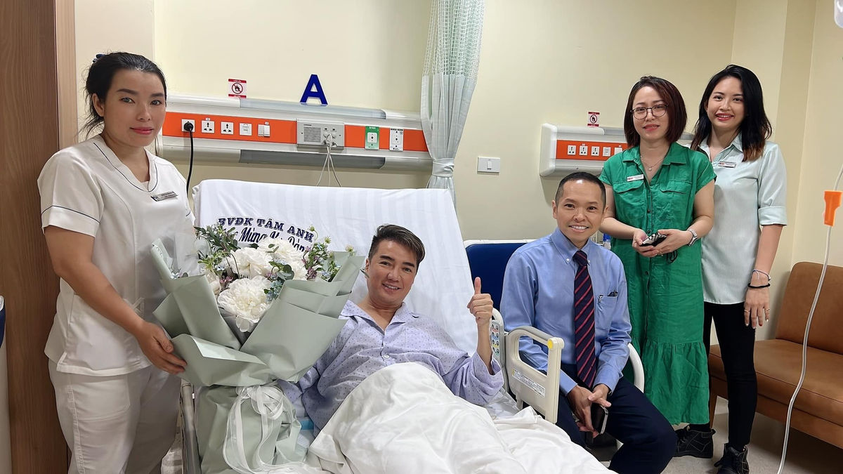 Đàm Vĩnh Hưng nhập viện, nghỉ hát, cư dân mạng xôn xao