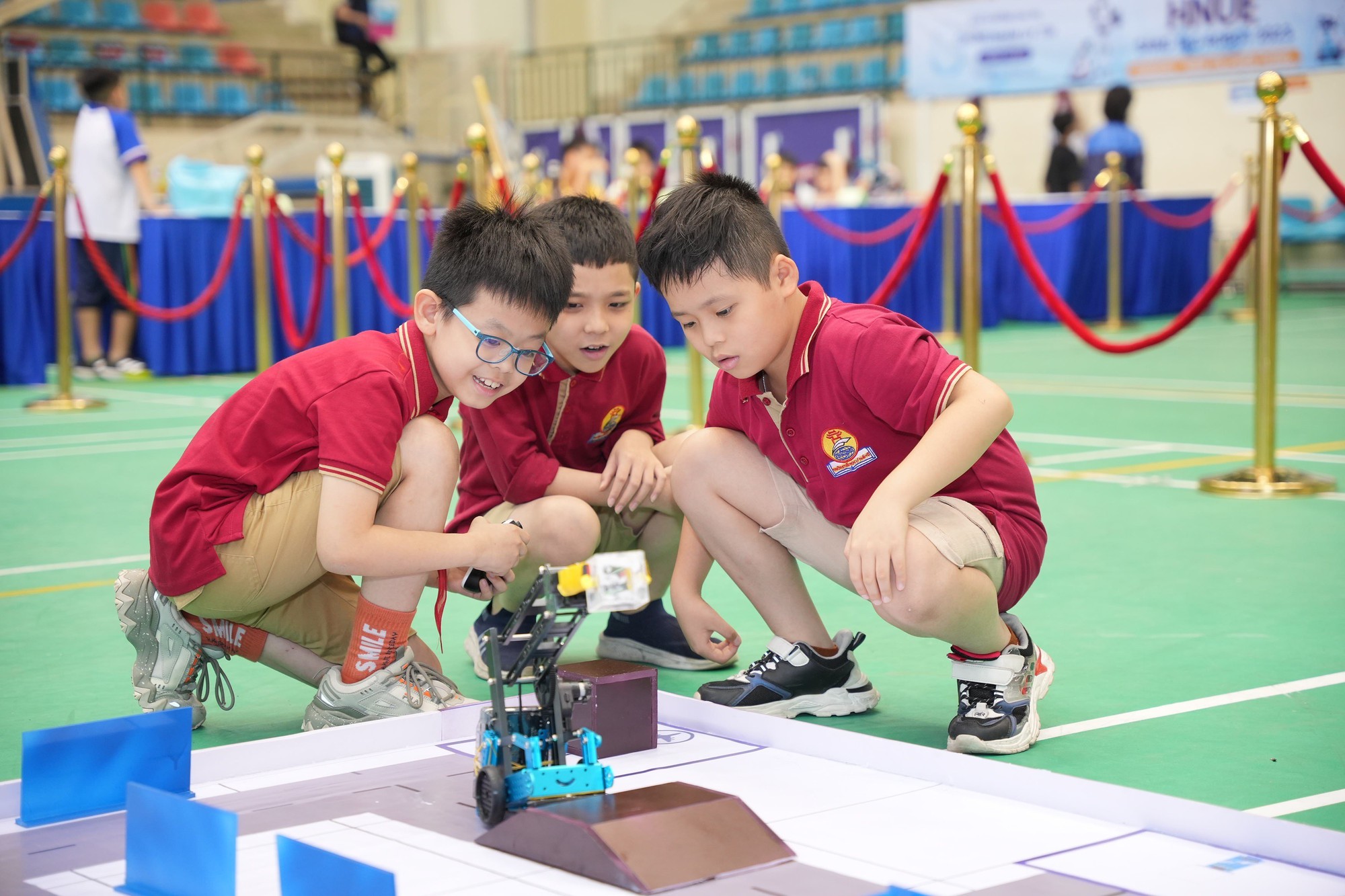Thiết kế robot giúp du khách di chuyển an toàn - Ảnh 3.