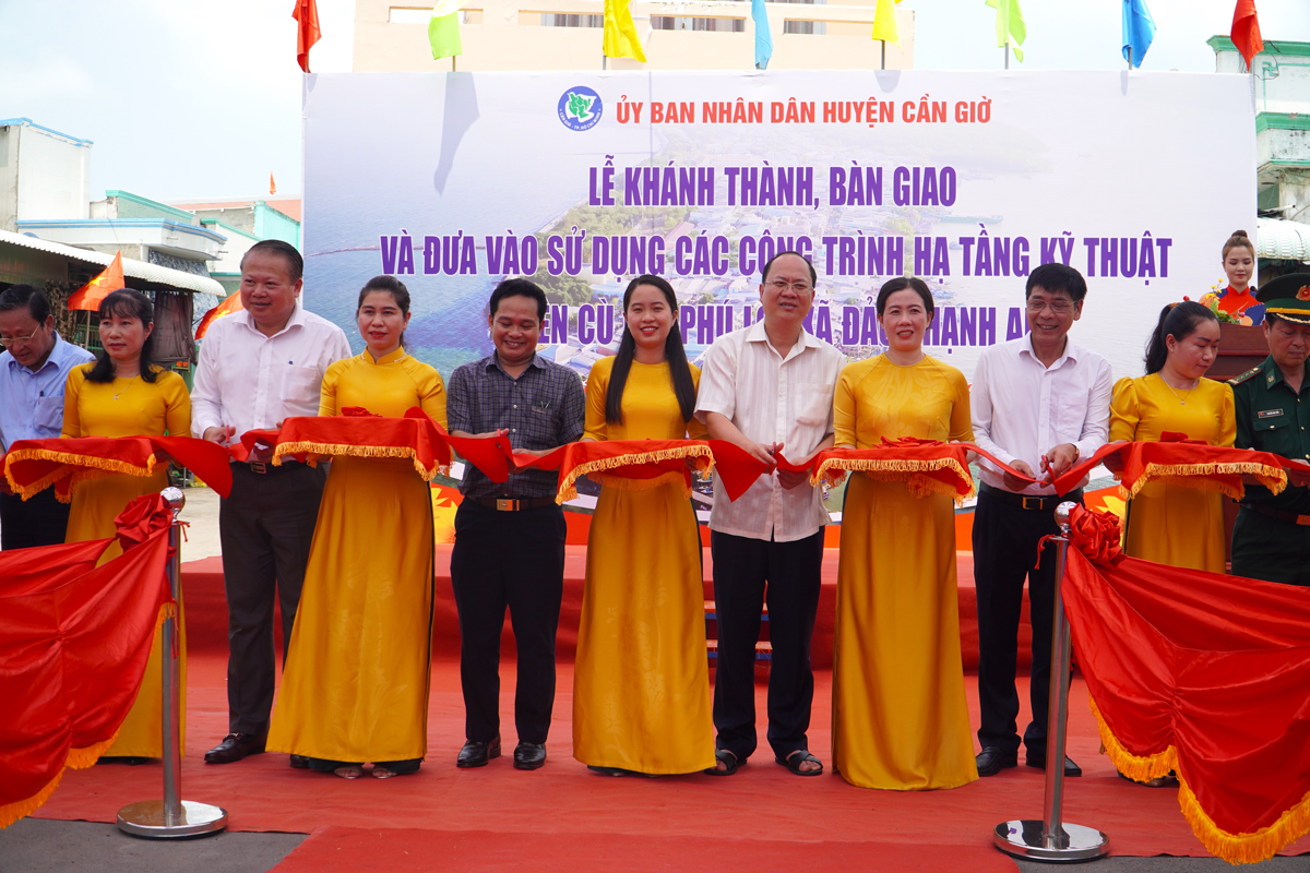 Đem thêm niềm vui đến xã đảo Thạnh An