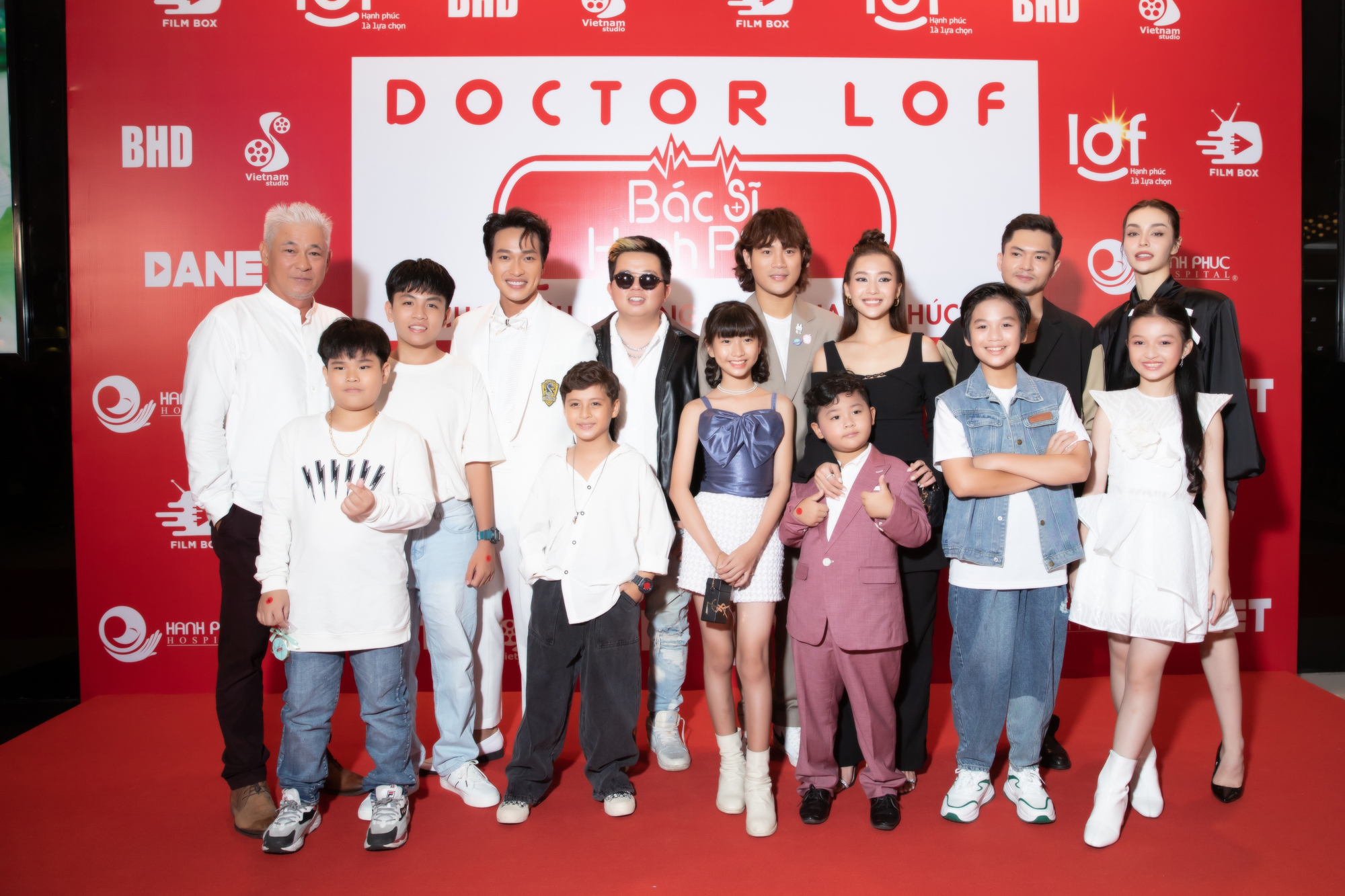 VIDEO: Phim Doctor Lof - Bác sĩ Hạnh phúc: Cổ vũ những ước mơ