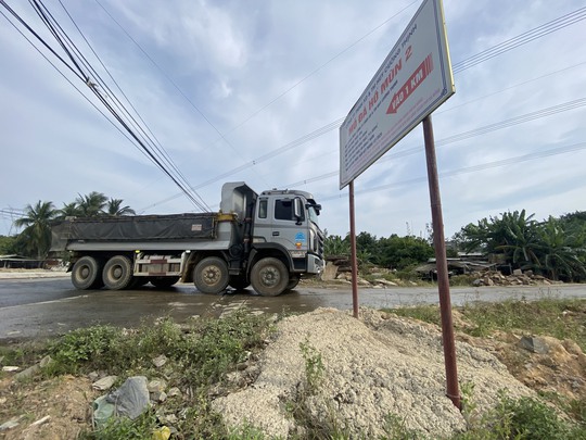 Đ&agrave; Nẵng: Doanh nghiệp mở rộng đường v&agrave;o khai th&aacute;c mỏ, huyện t&igrave;m kh&ocirc;ng ra hồ sơ - Ảnh 3.