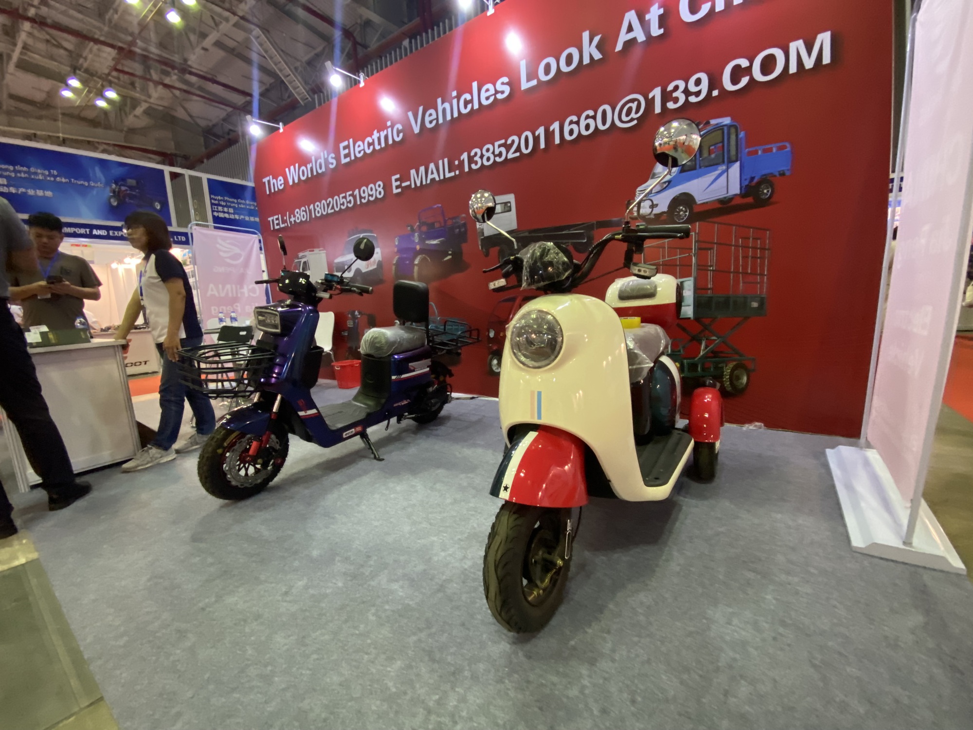 Đ&atilde; mắt với xe điện đang tr&igrave;nh diễn ở TP HCM - Ảnh 7.