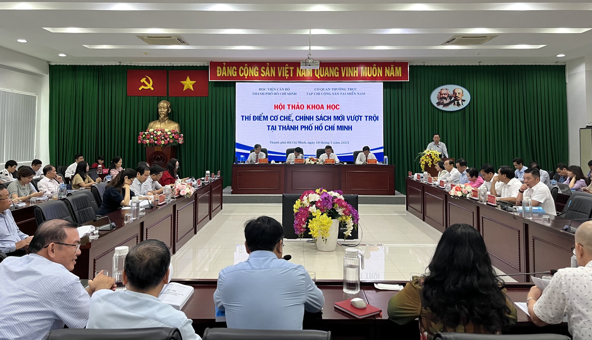 Đề xuất cơ chế, chính sách mới vượt trội tại TP HCM