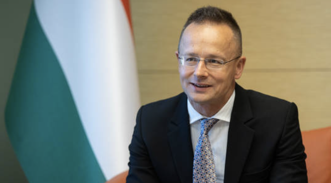 Hungary ra tối hậu thư về viện trợ quân sự cho Ukraine