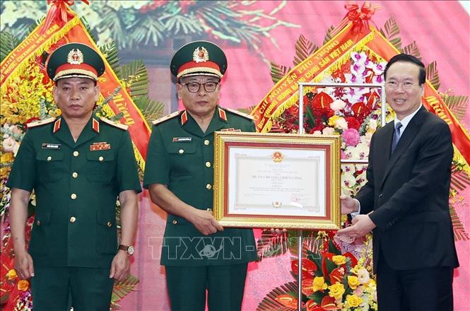 Tổng cục II, Bộ Quốc ph&ograve;ng đ&oacute;n nhận Hu&acirc;n chương Chiến c&ocirc;ng hạng Nhất v&igrave;  th&agrave;nh t&iacute;ch đặc biệt xuất sắc - Ảnh 1.