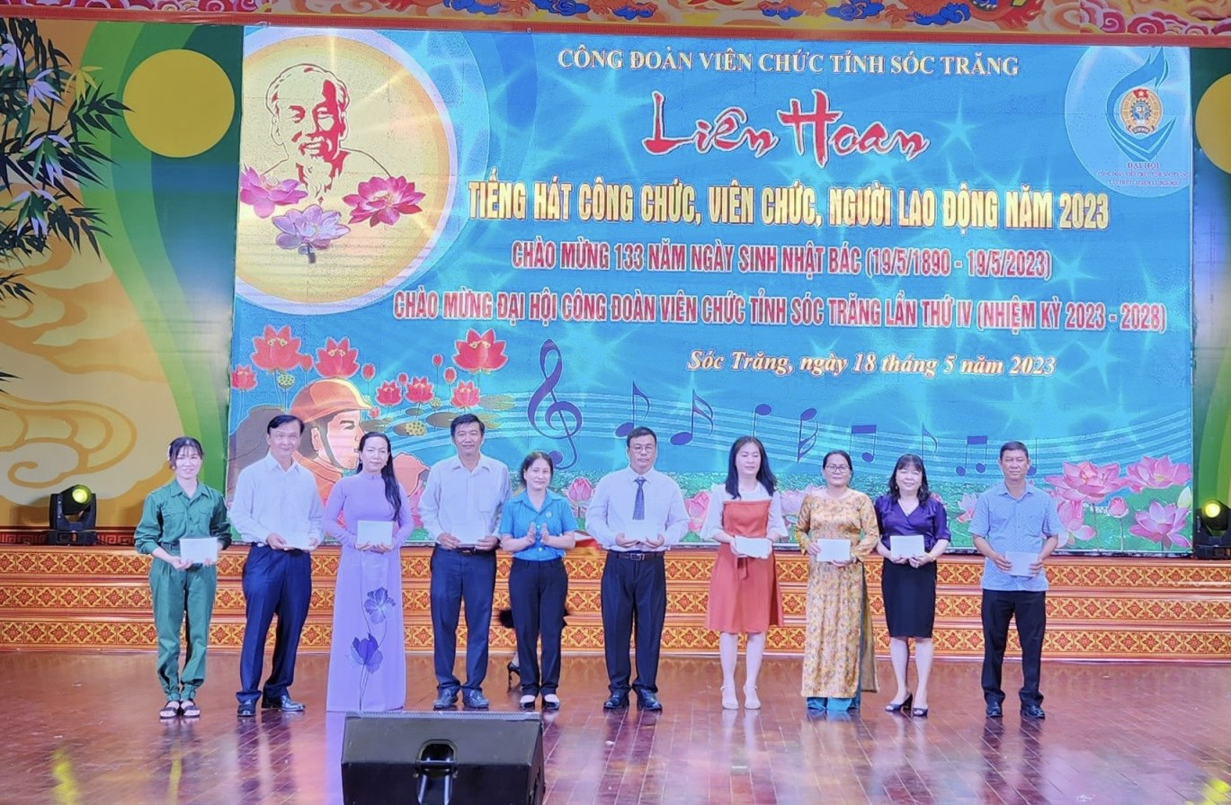 Sóc Trăng tổ chức liên hoan tiếng hát công chức, viên chức và người lao động - Ảnh 3.