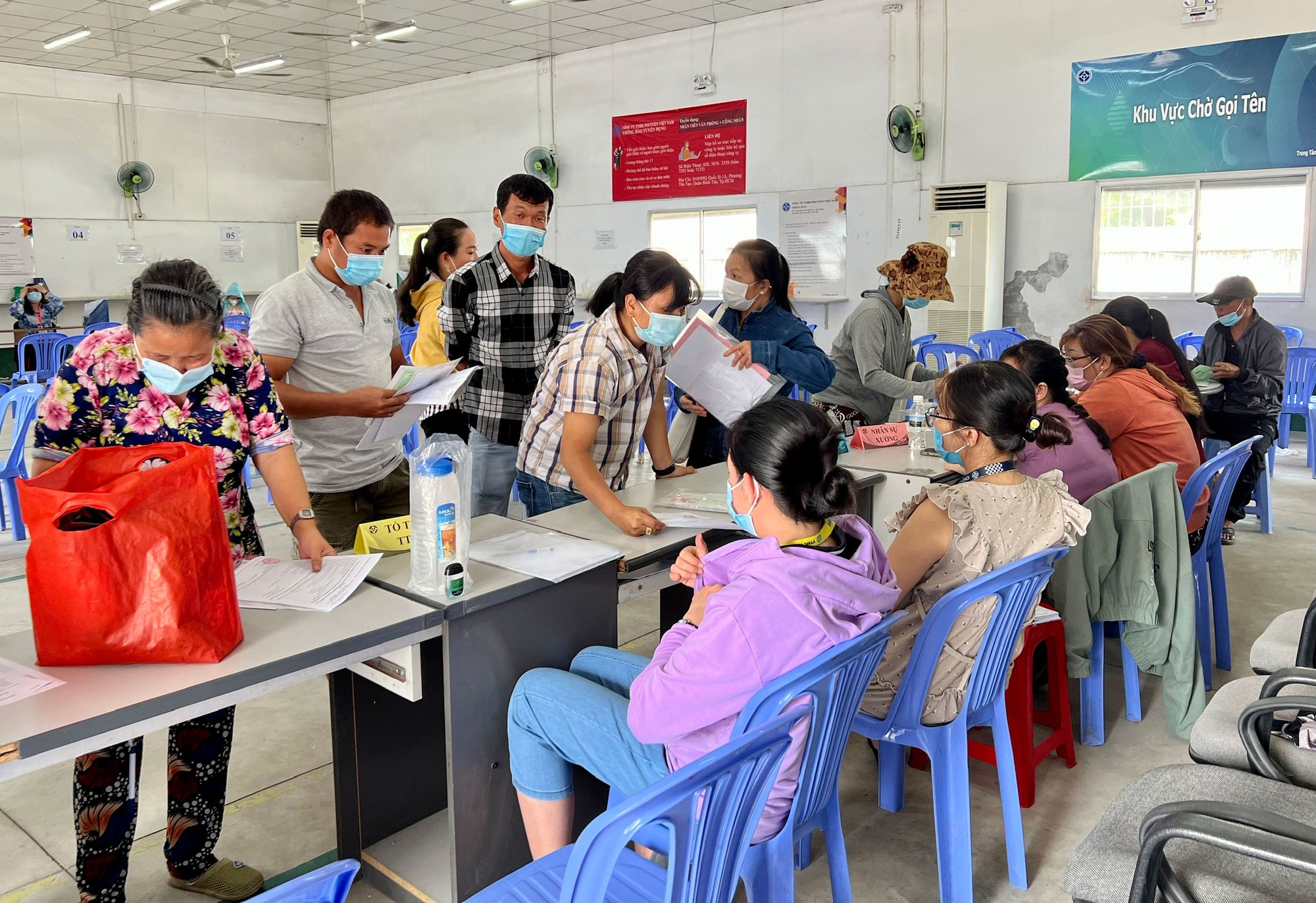 Tập trung hỗ trợ lao động mất việc - Ảnh 1.