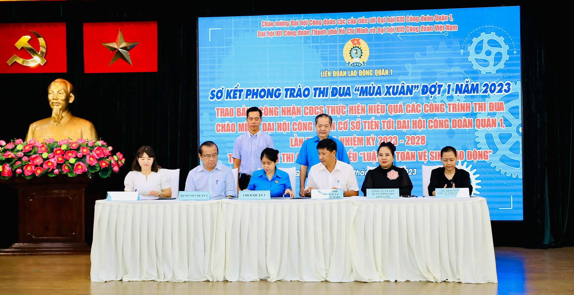 Giảm giá từ 10%-50% hàng hóa, dịch vụ cho đoàn viên