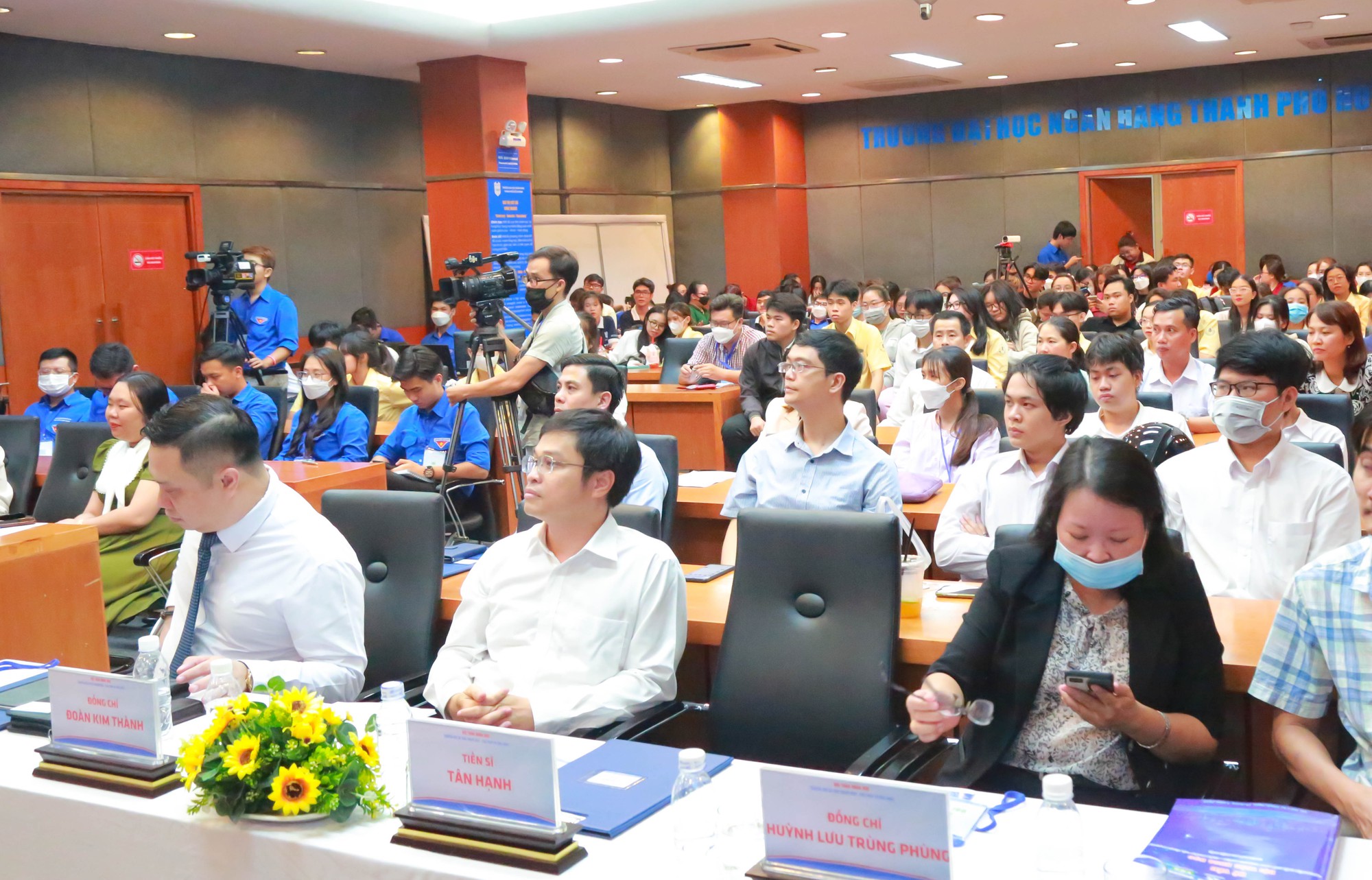 Sinh vi&ecirc;n chia sẻ m&ocirc; h&igrave;nh chuyển đổi số mới lạ - Ảnh 1.