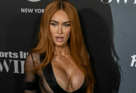 Megan Fox lại gây sốt với đầm xuyên thấu