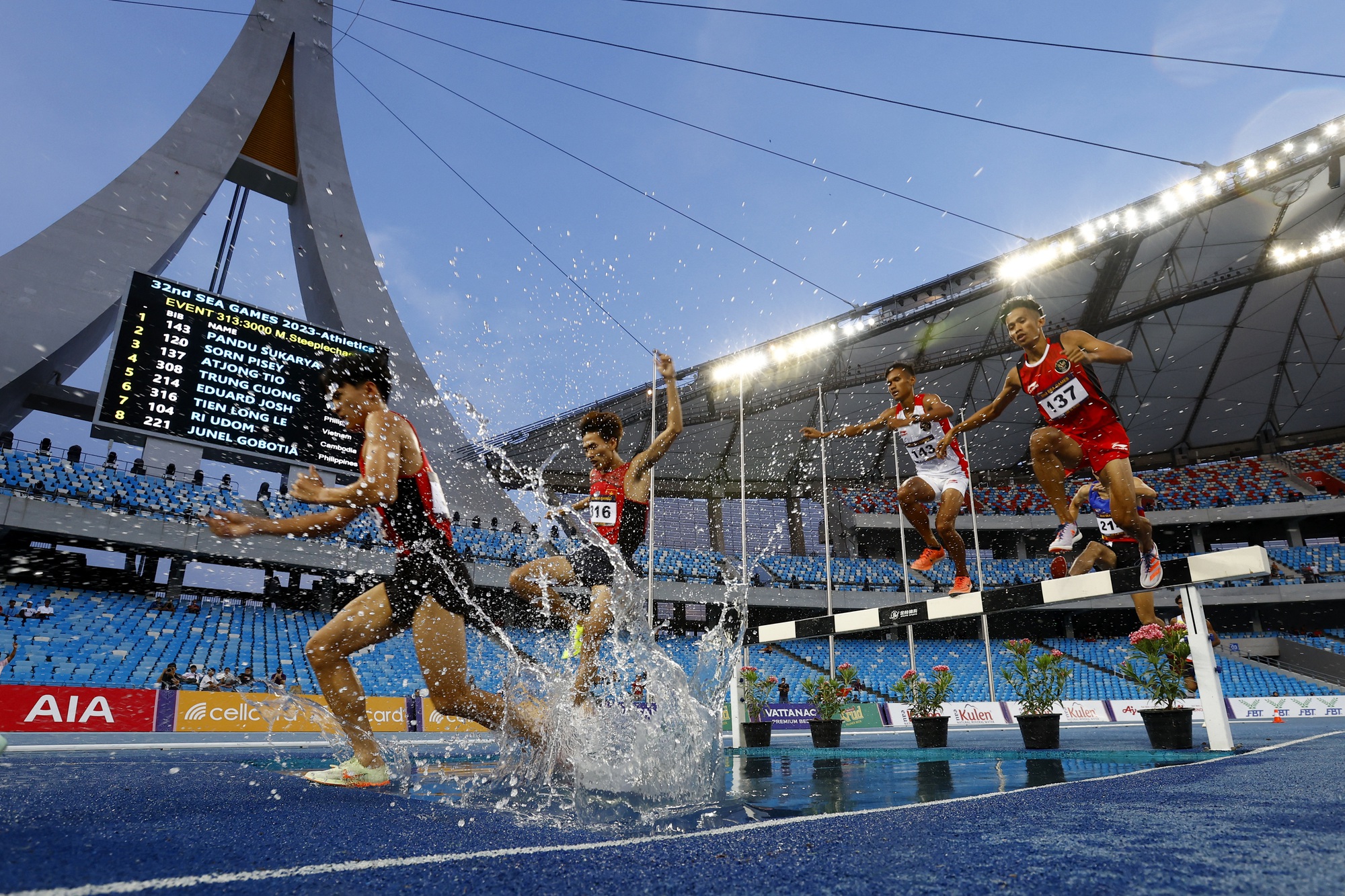 THỂ THAO VIỆT NAM NHÌN TỪ SEA GAMES 32 (*): Điền kinh, bơi lội để lại tiếc nuối