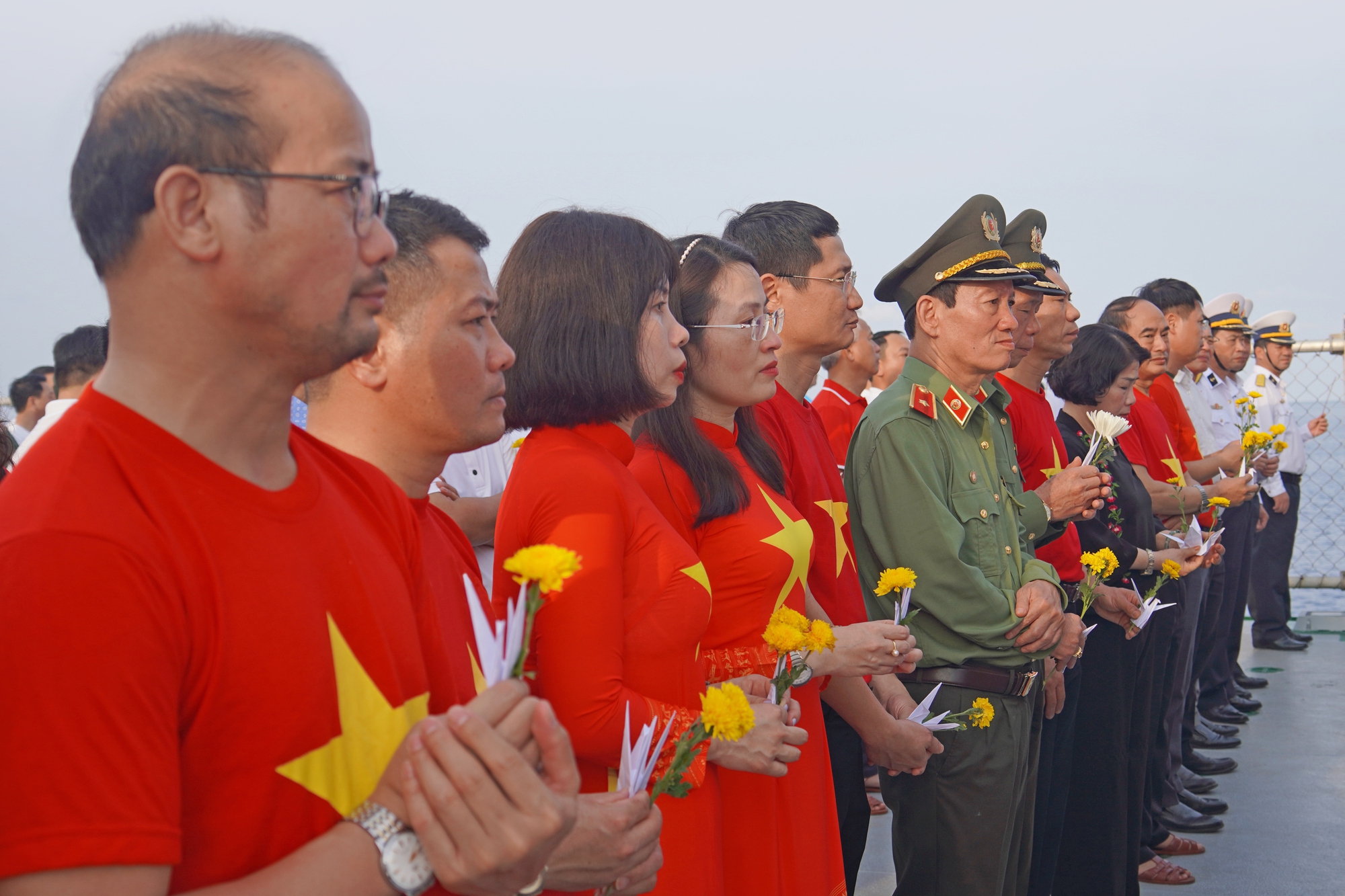 CUỘC THI ẢNH “THIÊNG LIÊNG CỜ TỔ QUỐC”: Sắc màu Tổ quốc