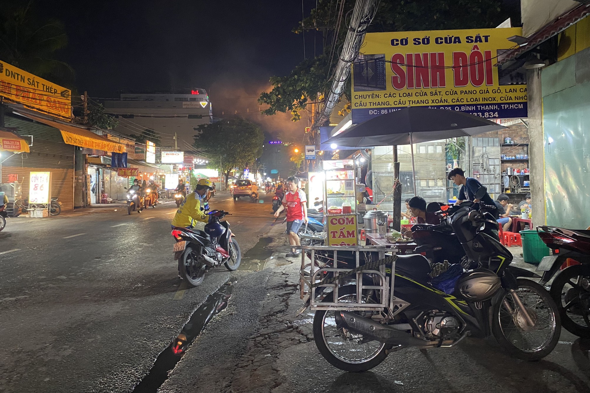 Sau tối hậu thư xử lý trách nhiệm người đứng đầu, vỉa hè TP HCM ra sao? - Ảnh 6.