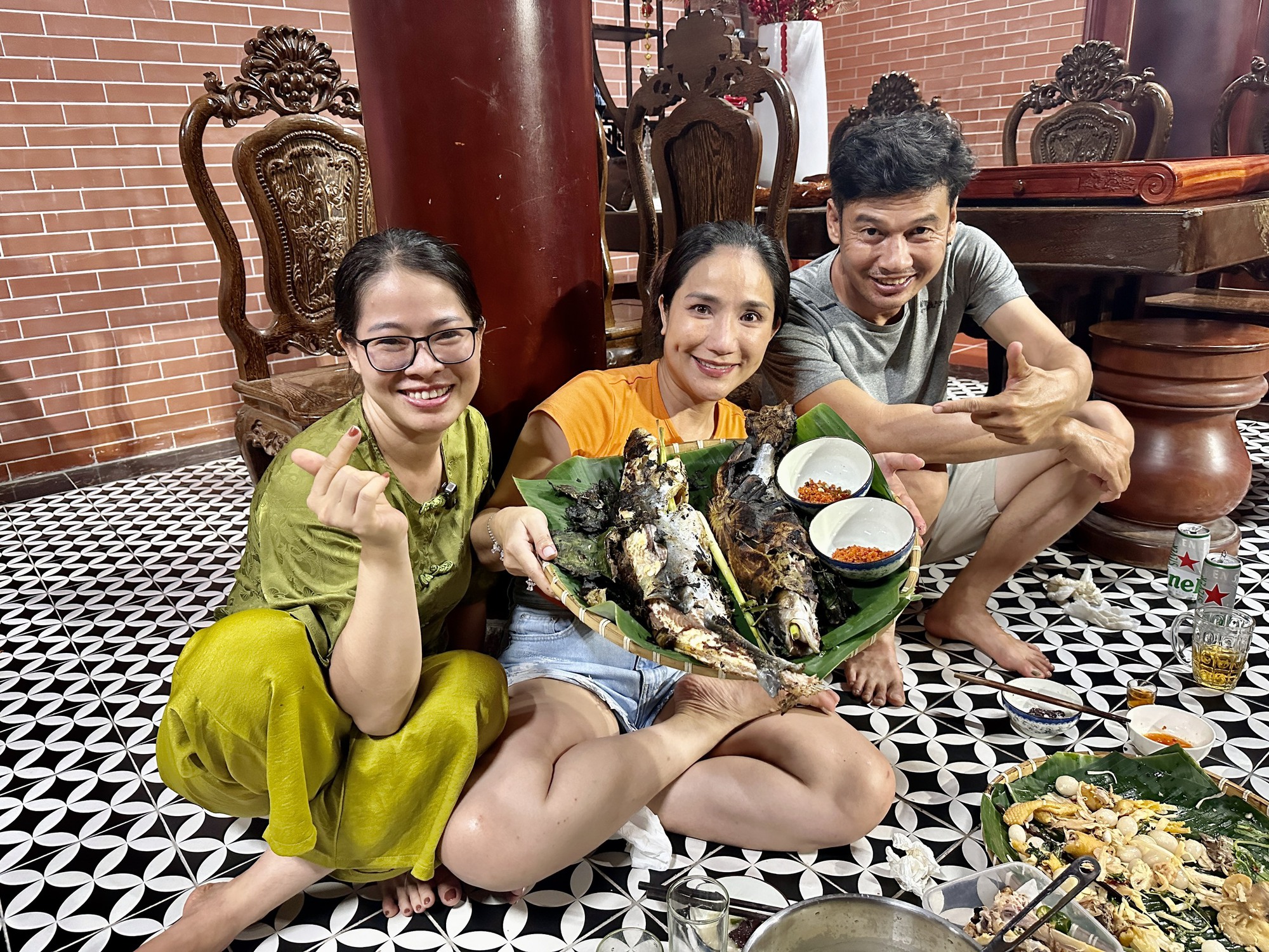 Cát Tường “quẩy hết mình” ở khu nghỉ dưỡng