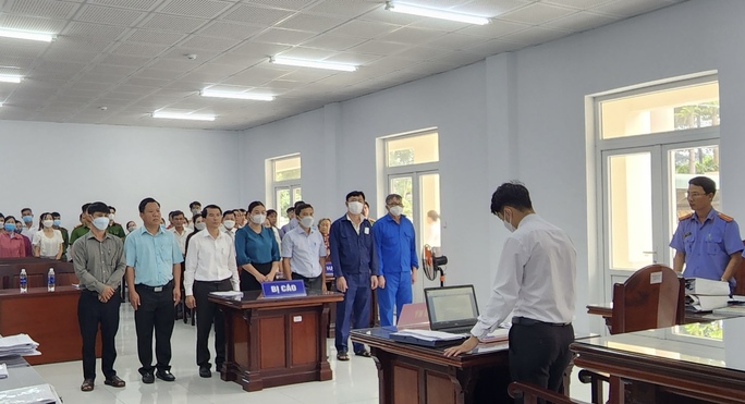 7 cán bộ "xà xẻo" đất công ở Đồng Nai