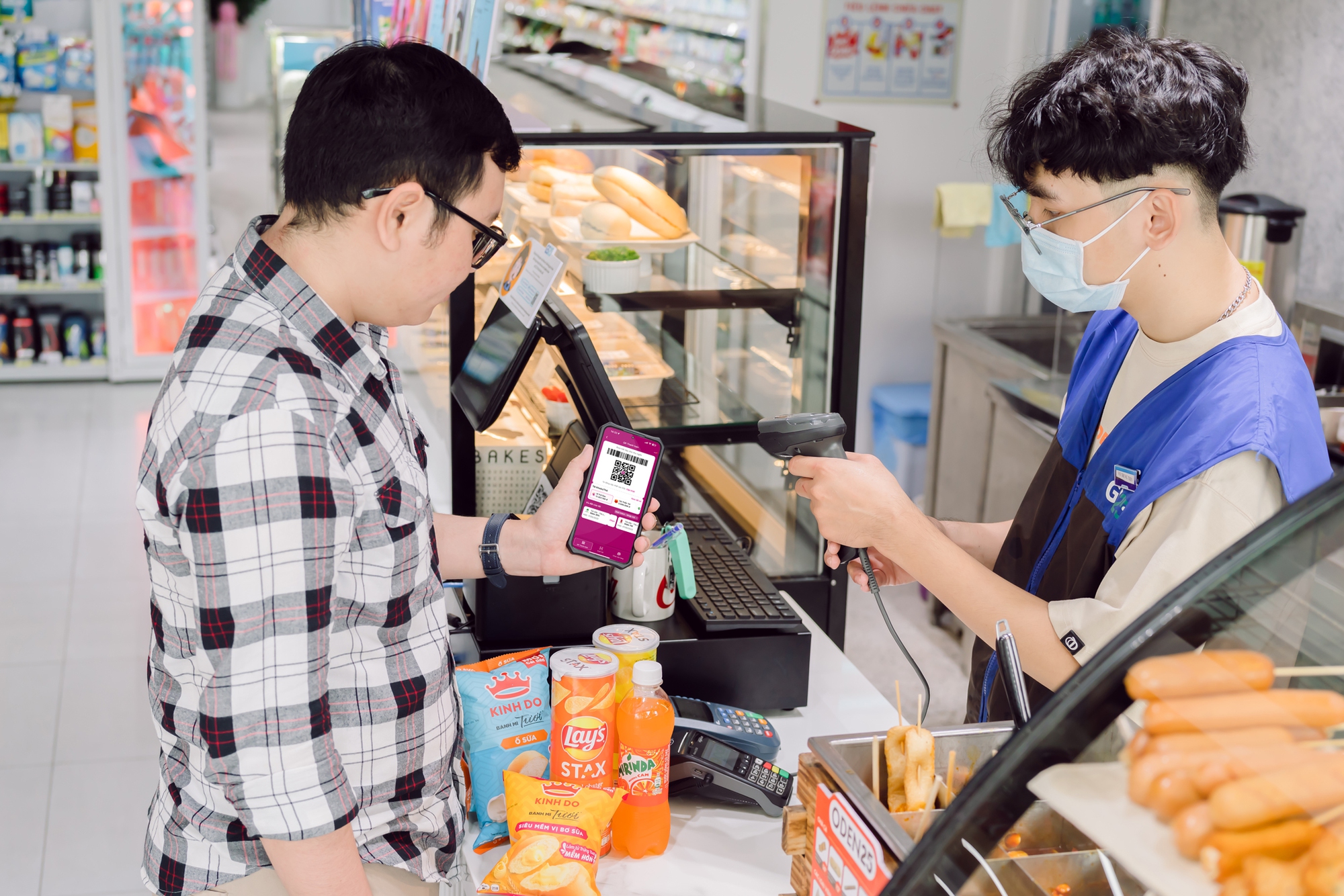 Thị trường v&iacute; điện tử Việt Nam đang nằm trong tay ai?