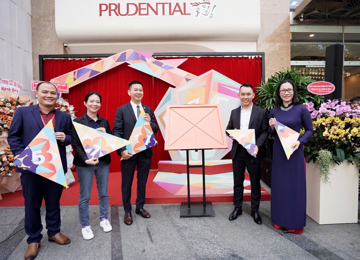 Prudential khai trương trung tâm chăm sóc khách hàng mới tại Đà Nẵng