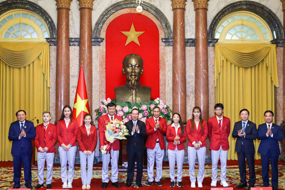 Chủ tịch nước biểu dương những"gương mặt vàng" SEA Games 32