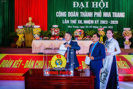 Công đoàn Nha Trang đồng hành cùng người lao động - Ảnh 2.