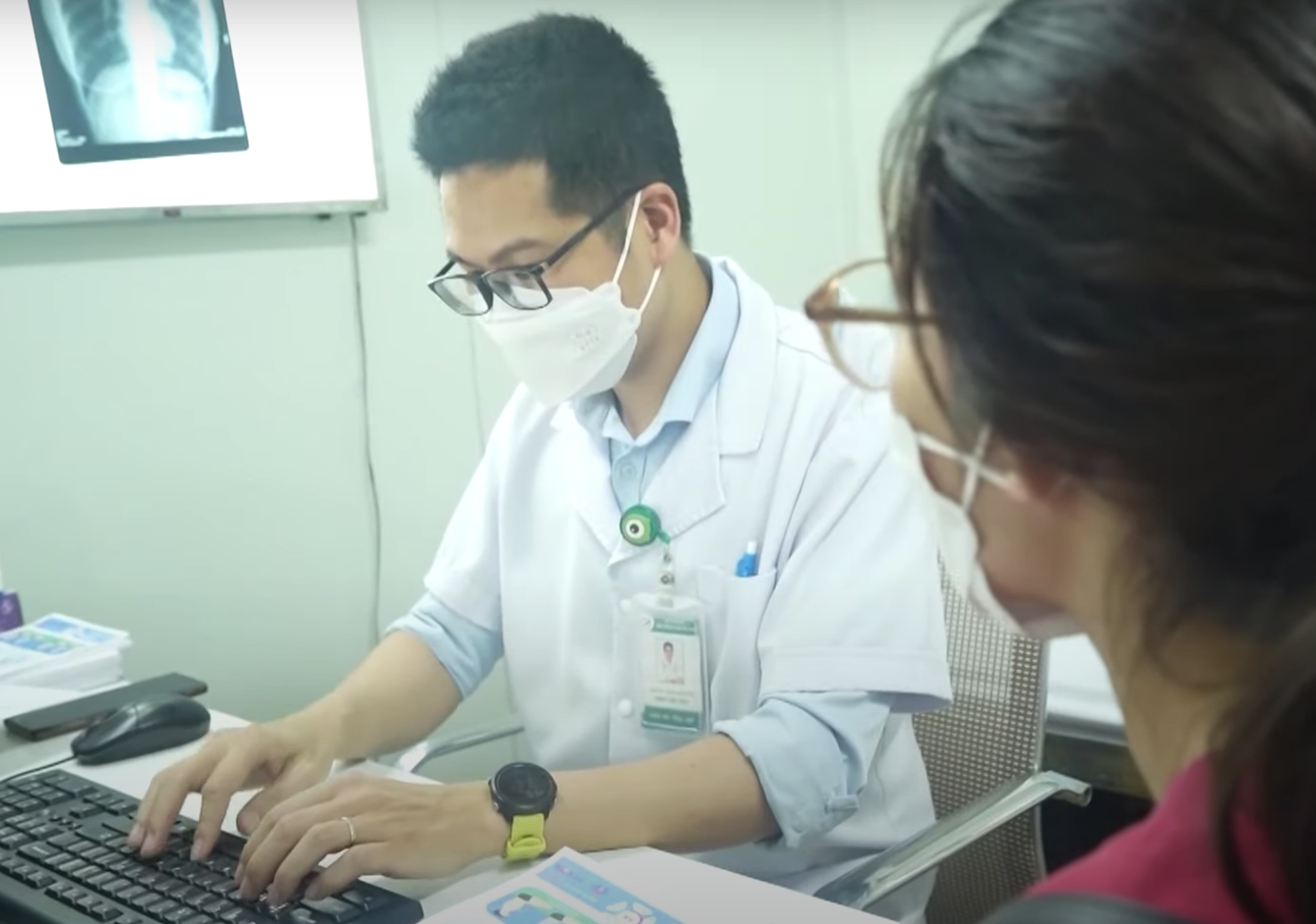 Dịch COVID-19 hôm nay: Số nhiễm tăng, 1 ca tử vong ở Bến Tre