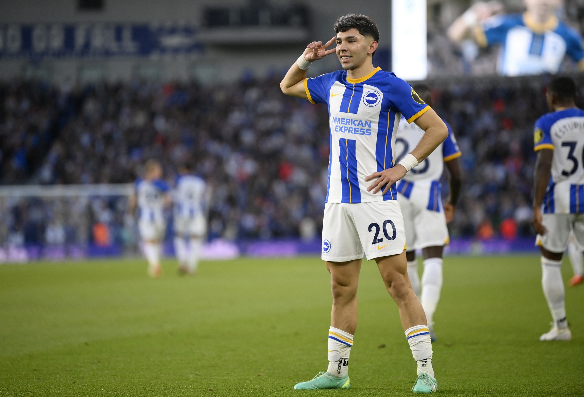 Sao trẻ Brighton lập si&ecirc;u phẩm, t&acirc;n v&ocirc; địch Man City bị cầm h&ograve;a - Ảnh 5.