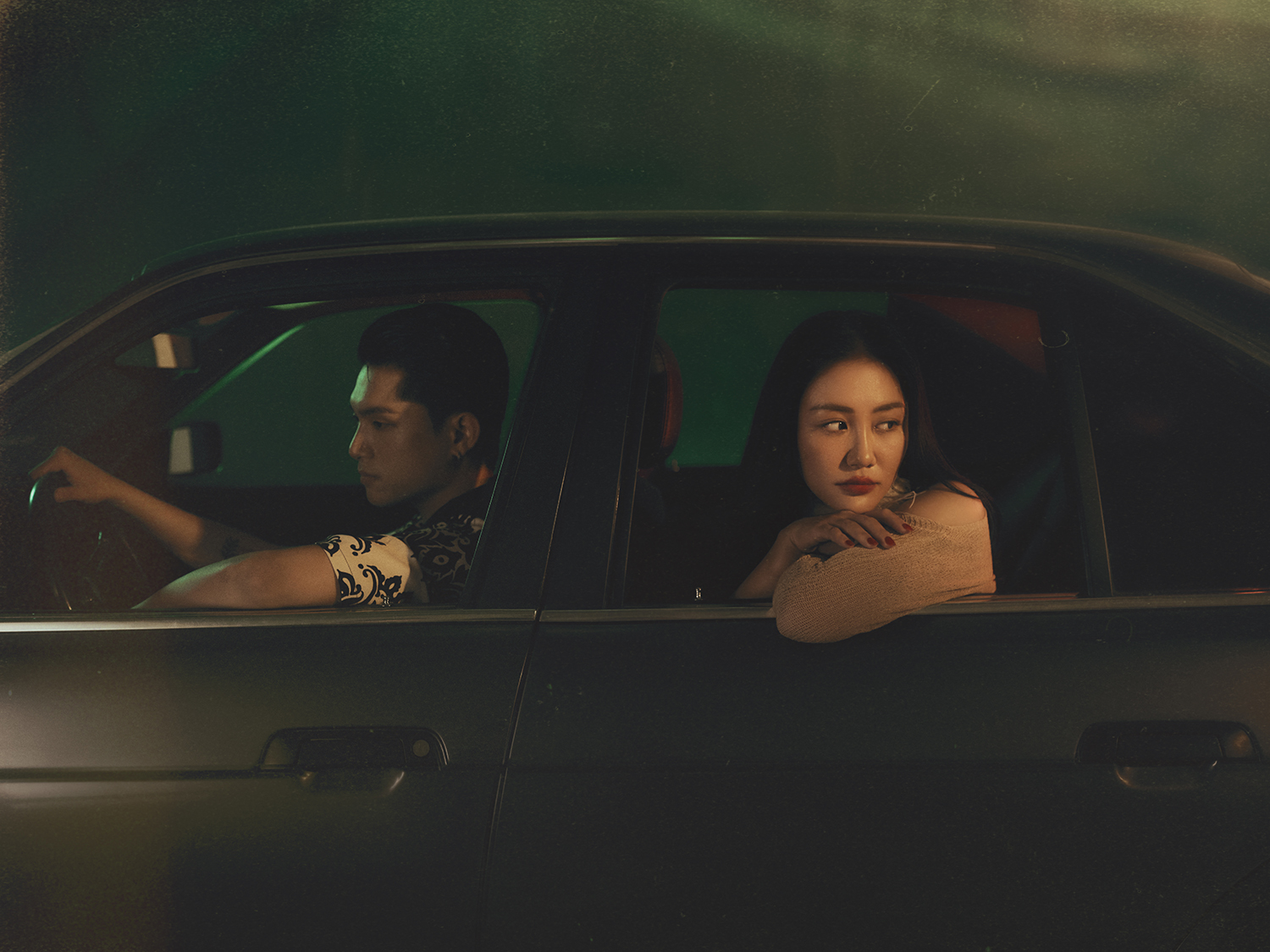 Văn Mai Hương dựa đạo diễn lừng danh Vương Gia Vệ l&agrave;m Mưa th&aacute;ng s&aacute;u - Ảnh 1.