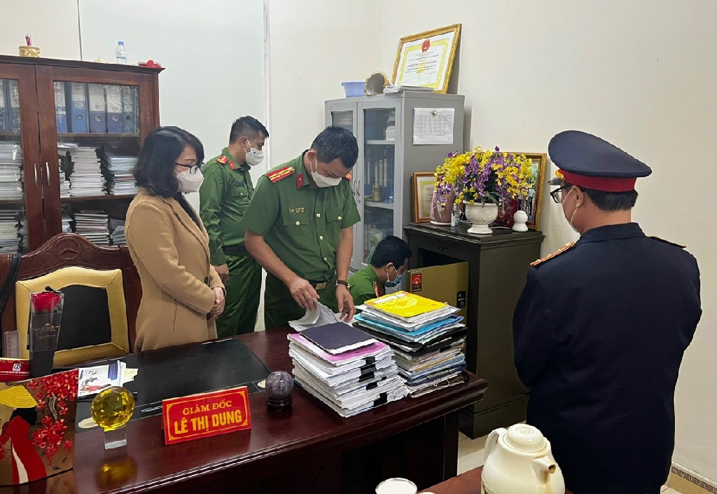 Cựu gi&aacute;m đốc Trung t&acirc;m GDTX bị tuy&ecirc;n 5 năm t&ugrave;: L&yacute; do VKSND kh&aacute;ng nghị hủy bản &aacute;n sơ thẩm - Ảnh 3.