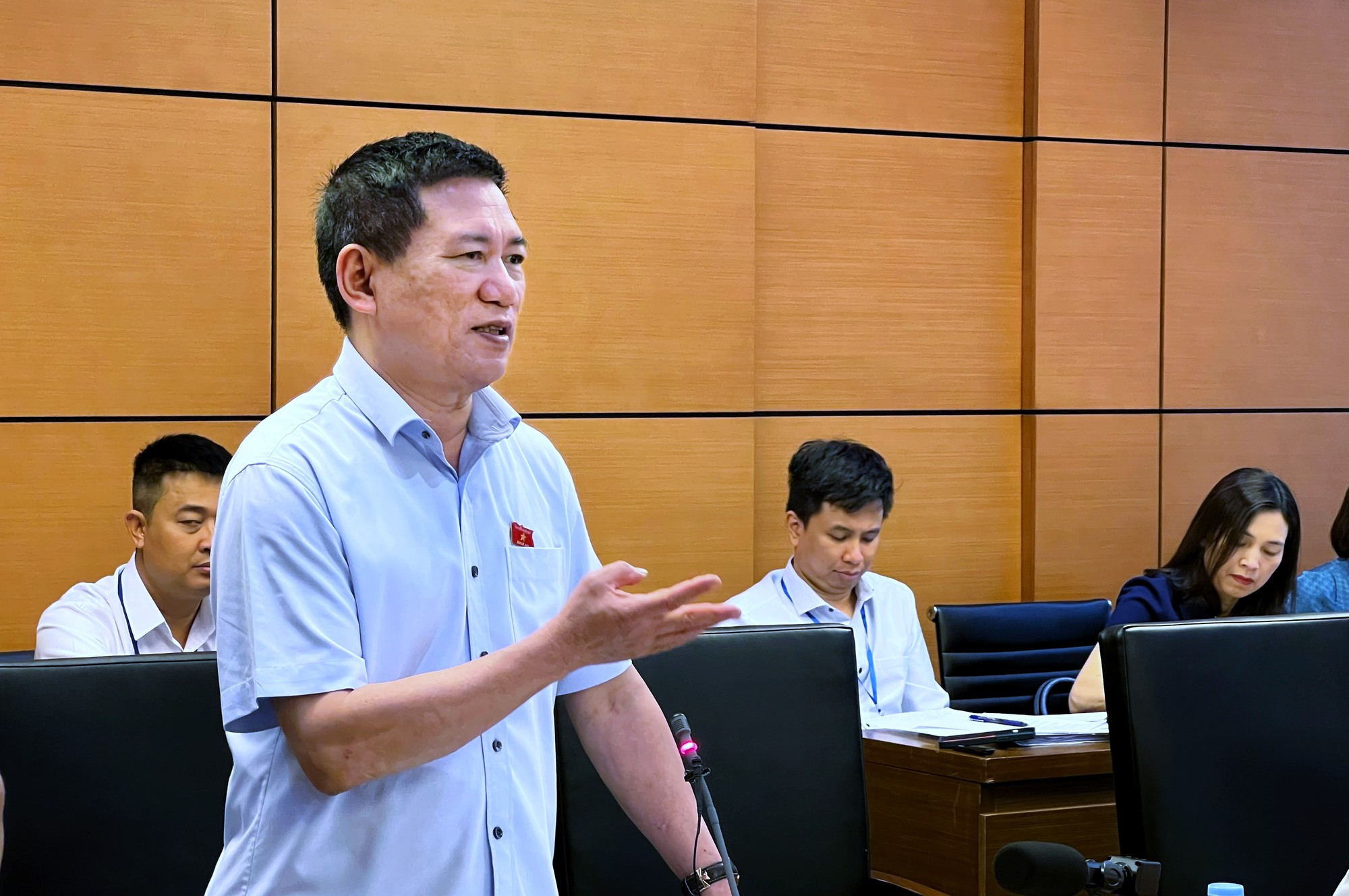 Bộ trưởng Hồ Đức Phớc nói đã trao đổi với Bộ trưởng Công Thương về năng lượng tái tạo