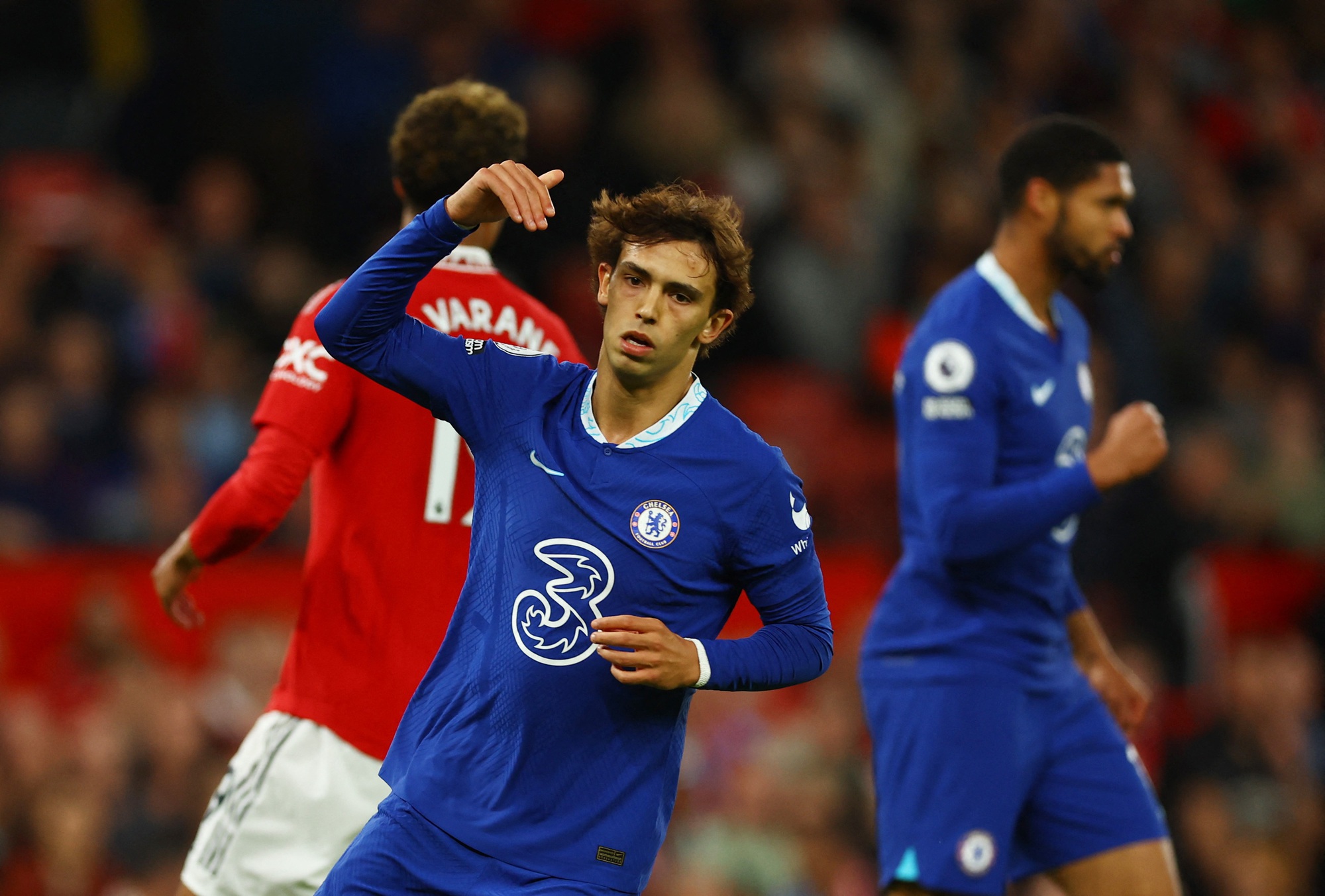 Đ&egrave; bẹp Chelsea 4-1, Man United đua th&agrave;nh c&ocirc;ng Top 3 Ngoại hạng - Ảnh 7.