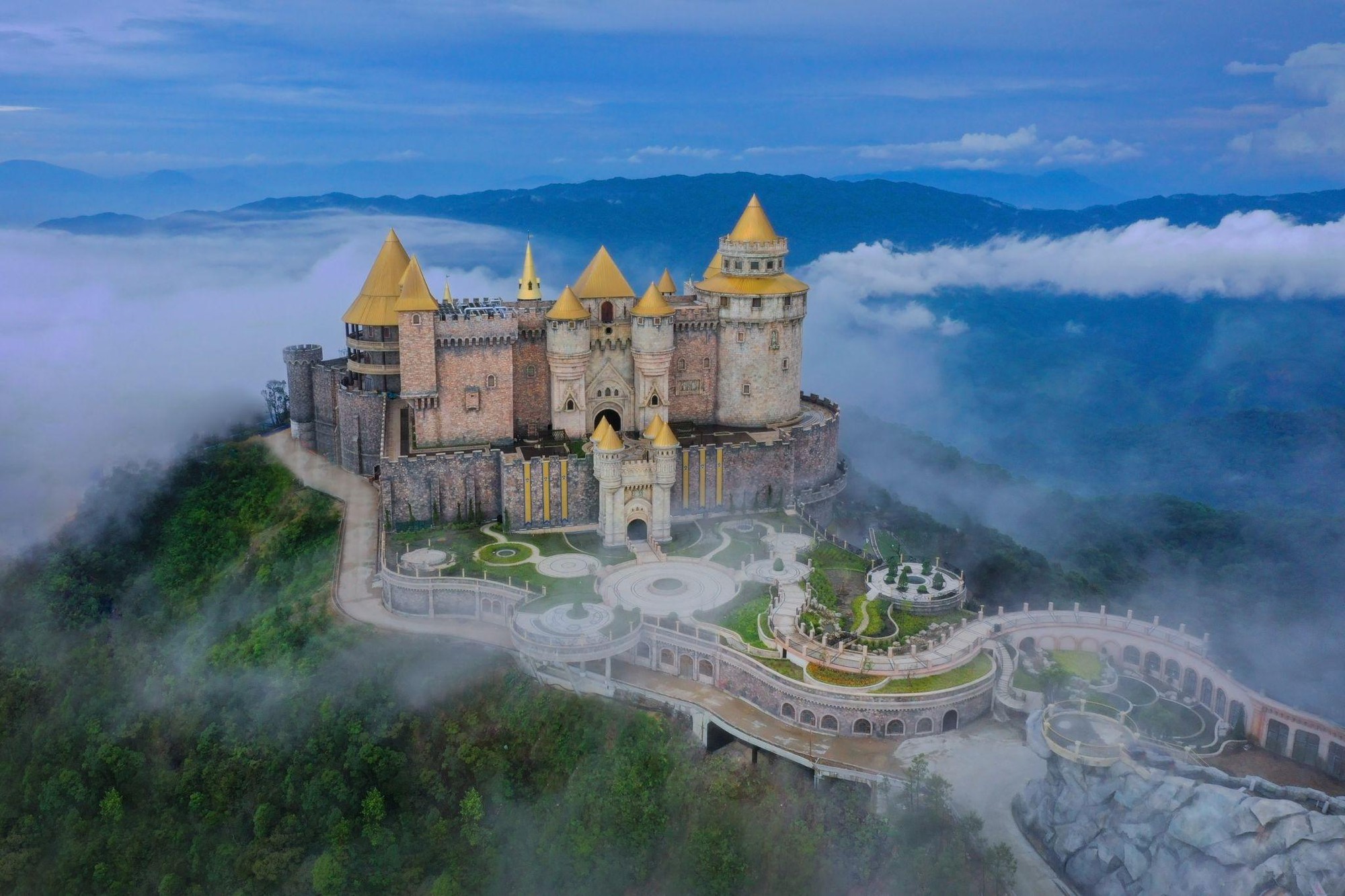 Hè này, đến Đà Nẵng để vỡ òa với pháo hoa và những lễ hội vui quên lối về - Ảnh 4.