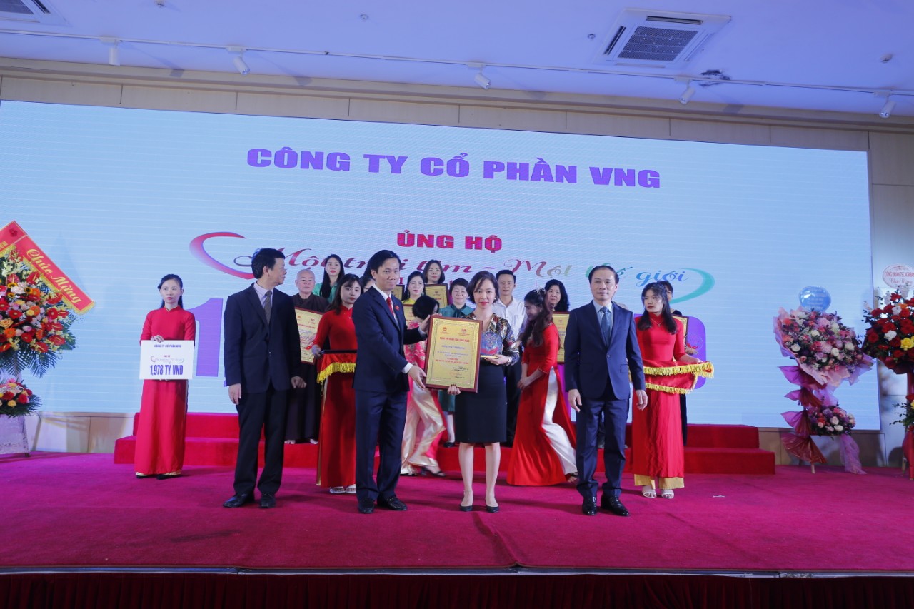 UpRace 2022 đóng góp gần 2 tỉ đồng cho chương trình "Một trái tim – Một thế giới"