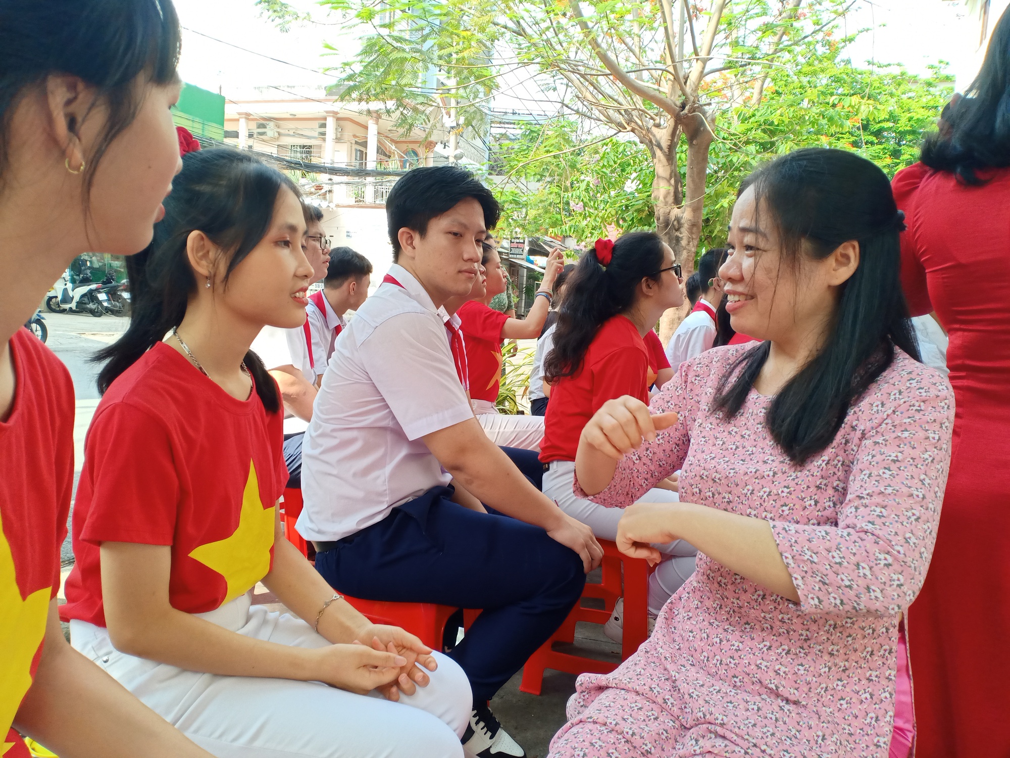 Học Bác sống chia sẻ, yêu thương