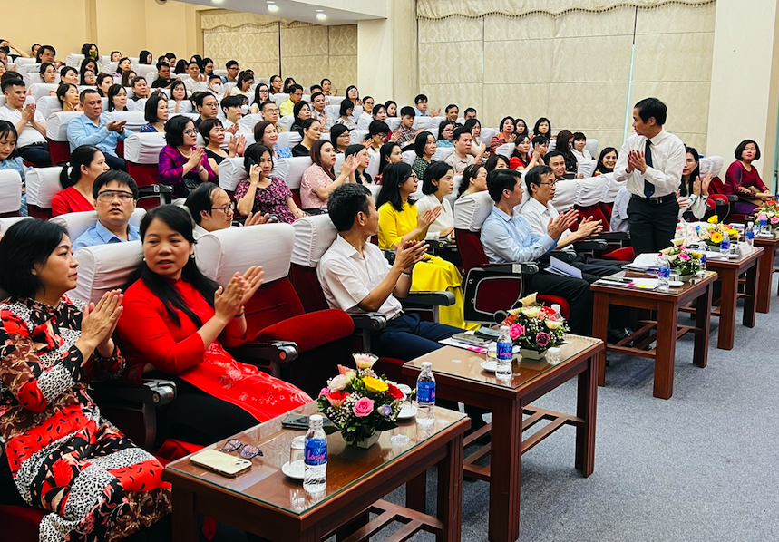 H&eacute; lộ b&iacute; quyết gi&uacute;p ph&aacute;t triển phẩm chất, năng lực học sinh - Ảnh 4.