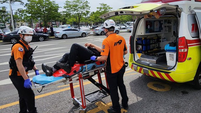 Vụ kh&aacute;ch mở tung cửa tho&aacute;t hiểm m&aacute;y bay H&agrave;n Quốc: V&igrave; muốn xuống nhanh ch&oacute;ng - Ảnh 4.