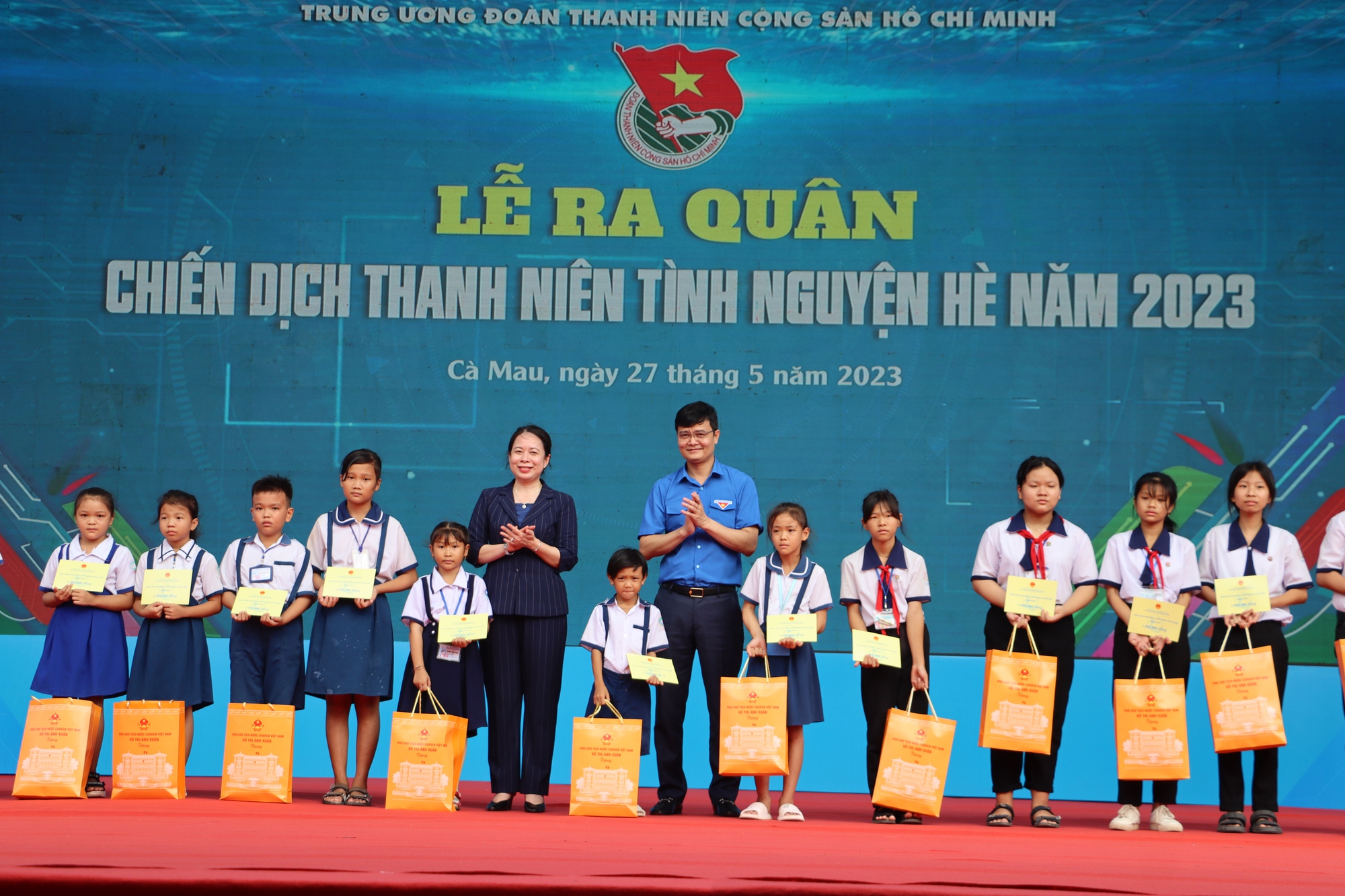 Nhiều hoạt động &yacute; nghĩa của Ph&oacute; Chủ tịch nước V&otilde; Thị &Aacute;nh Xu&acirc;n tại C&agrave; Mau - Ảnh 8.