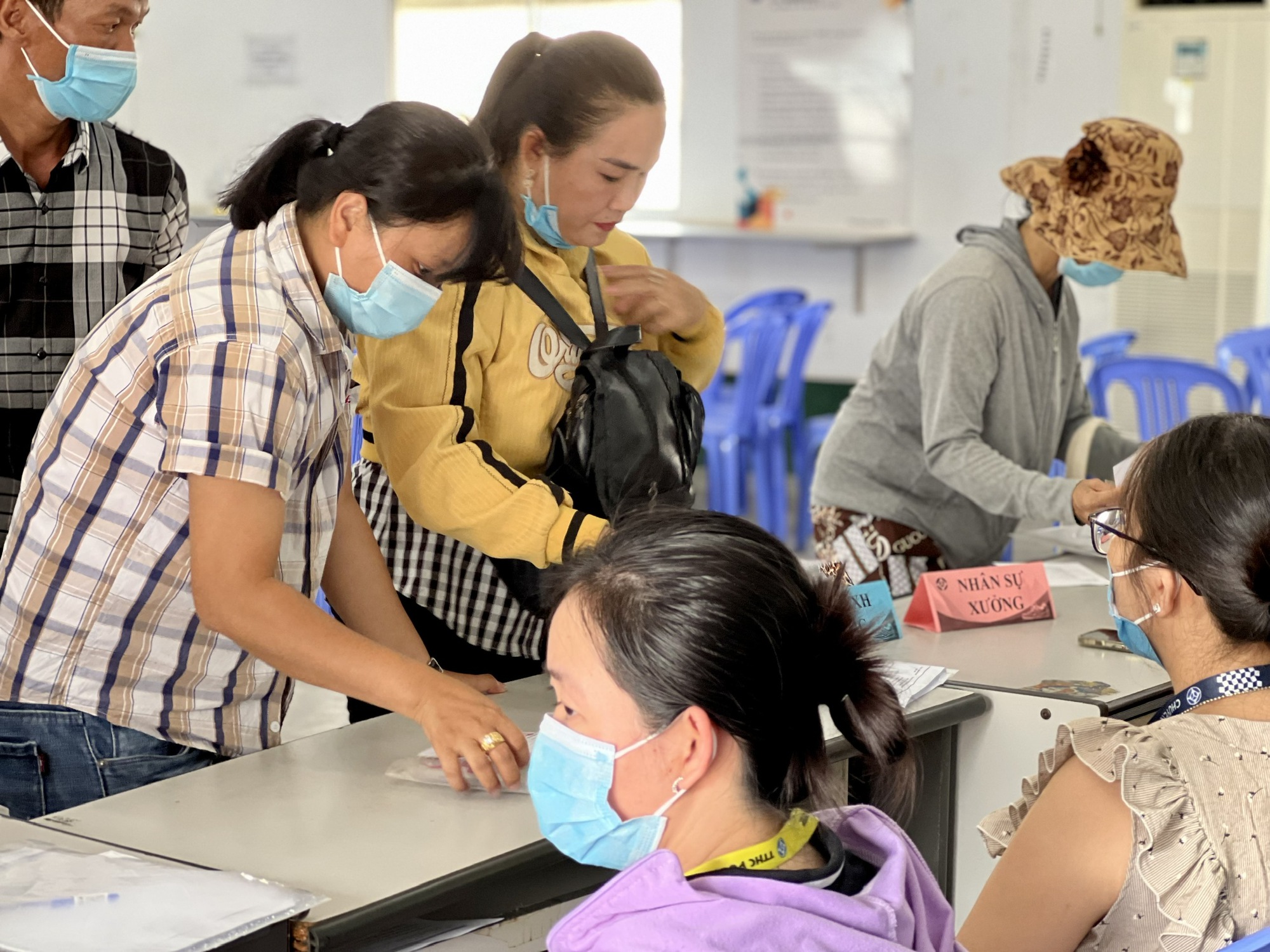 Bấp bênh việc làm