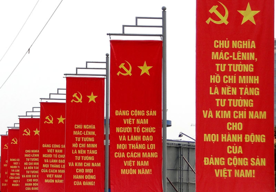 Ngăn chặn "tự diễn biến", "tự chuyển hóa" trong nội bộ