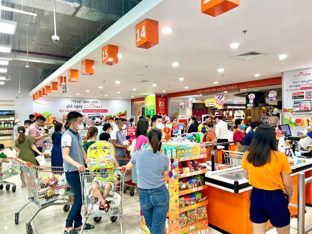 TP HCM: Si&ecirc;u thị khuyến m&atilde;i đậm nhưng sức mua kh&ocirc;ng như kỳ vọng - Ảnh 2.