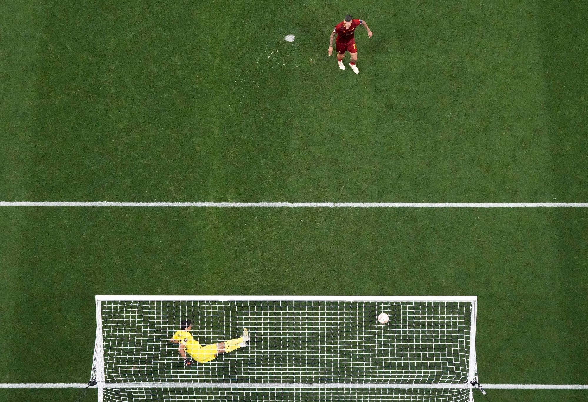 Hạ AS Roma chung kết Europa League, Sevilla chạm tay thi&ecirc;n đường thứ 7 - Ảnh 7.