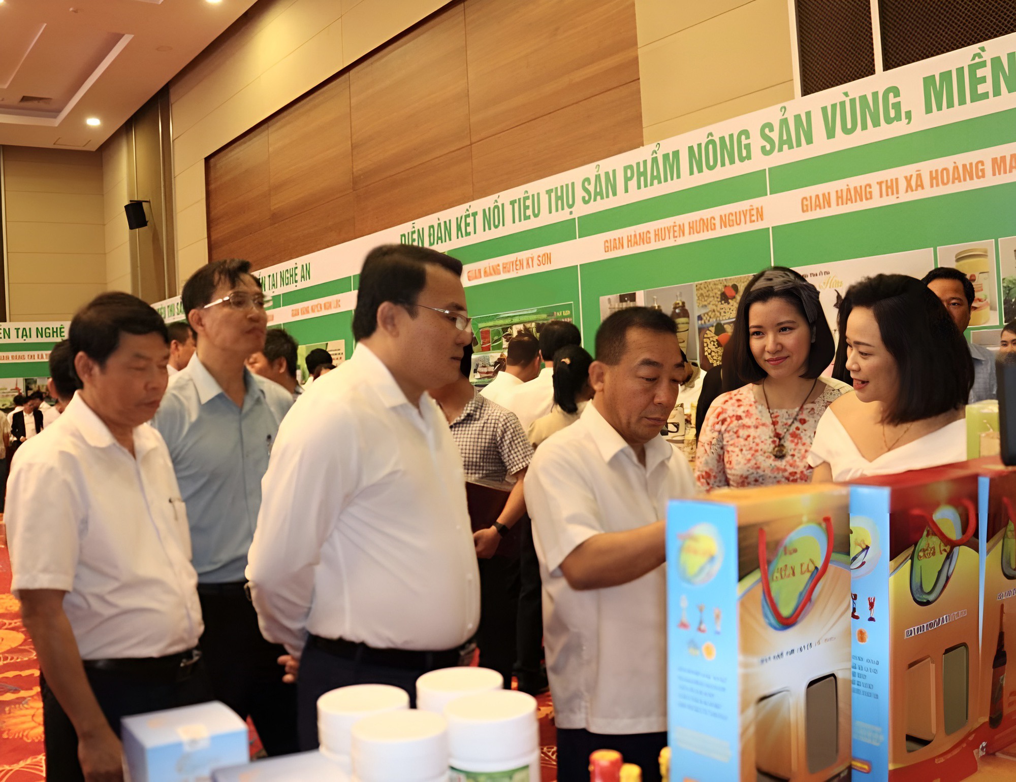 WinCommerce ký kết hợp tác tiêu thụ nông sản với các doanh nghiệp, hợp tác xã tỉnh Nghệ An - Ảnh 3.