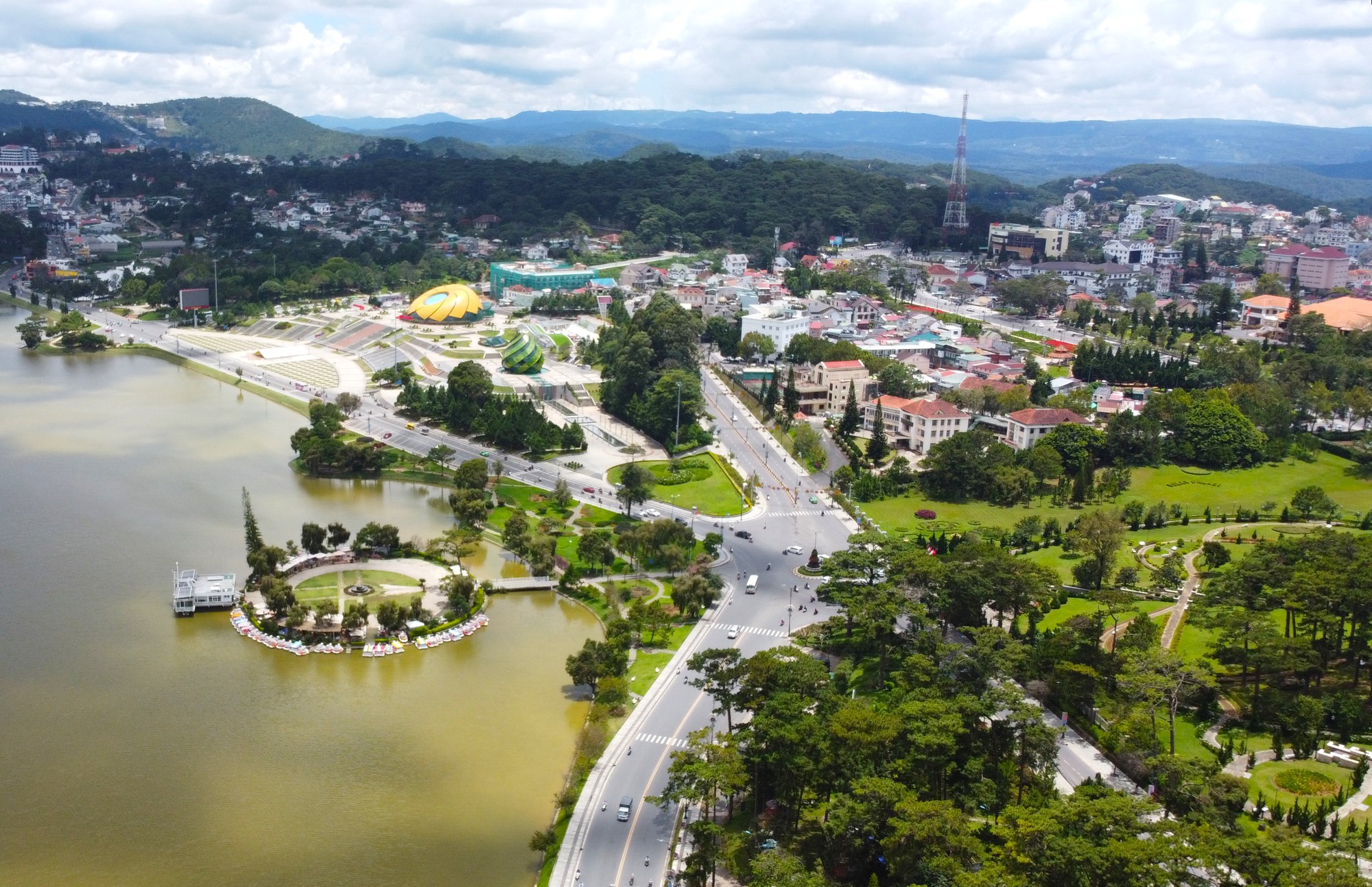 Đề xuất 2 tuyến xe nối s&acirc;n bay Li&ecirc;n Khương với Đ&agrave; Lạt, Bảo Lộc
