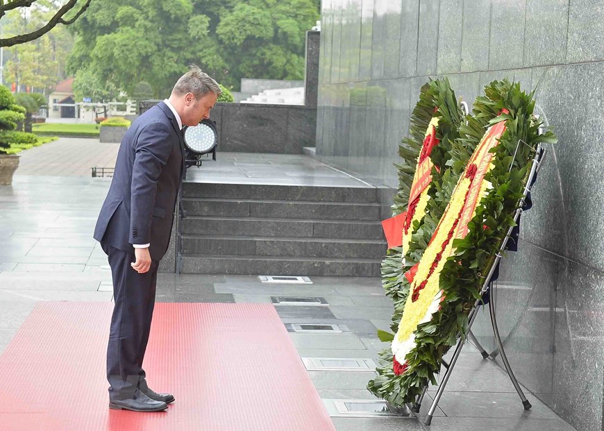 Thủ tướng Phạm Minh Ch&iacute;nh đ&oacute;n, hội đ&agrave;m với Thủ tướng Luxembourg - Ảnh 16.